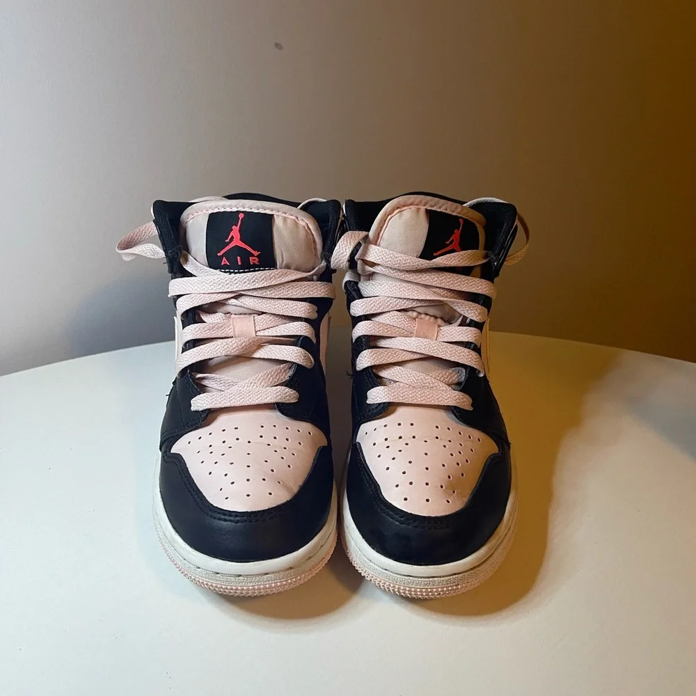 Jordan 1 - Picture 2 of 2